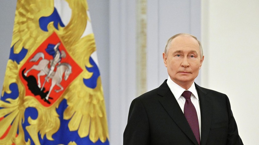 Путин поздравил строителей с профессиональным праздником