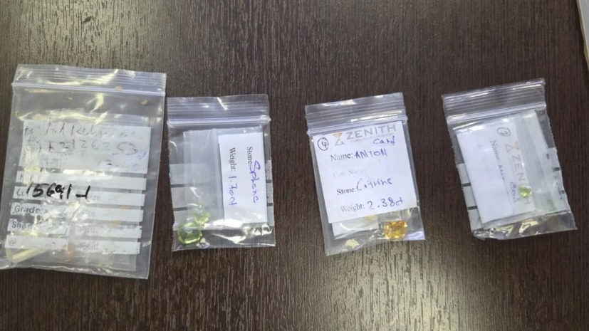 В Петербурге пресекли контрабанду полудрагоценных камней на 3,4 млн рублей