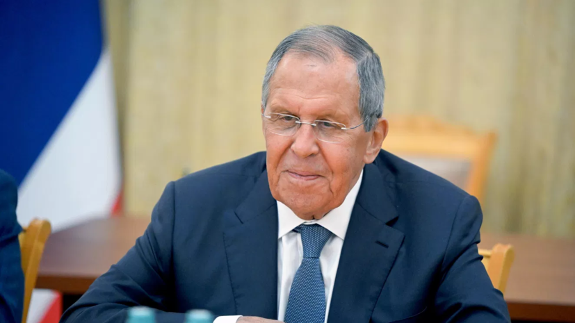 Лавров пошутил на встрече с главой МИД Таиланда Сихасаком Пхуангкеткео