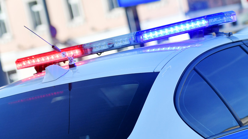 Подозреваемого в убийстве мужчины в Москве на парковке доставили к следователю